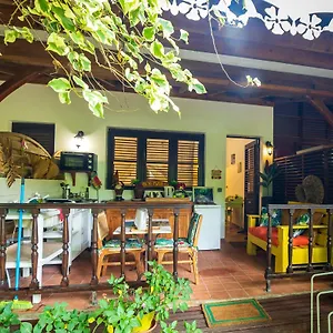 martinique-treehouse.comcaribbean.com/